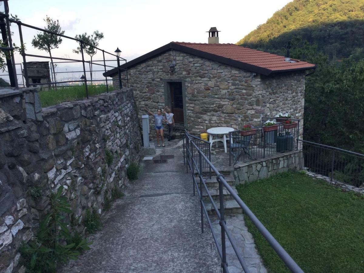 הוילה ריקו דל גולפו די ספאציה Casa San Bartolomeo מראה חיצוני תמונה